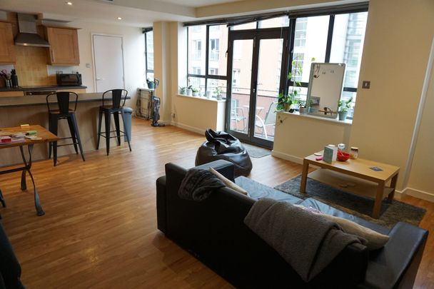 Parkgate, NG1 - Photo 1