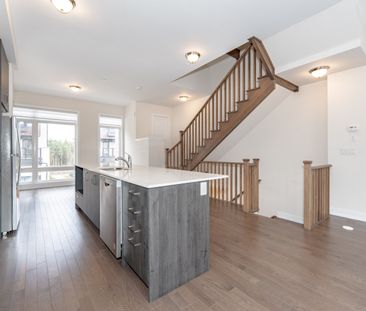 For Lease - 28 Credit Lane, Richmond Hill, Ontario - Photo 6
