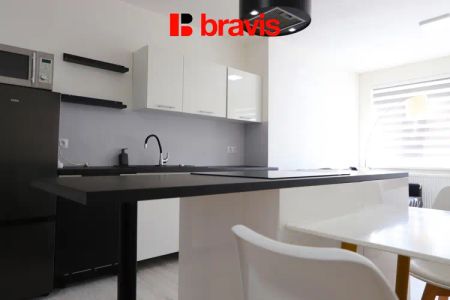 Pronájem bytu 2+kk, Modřice, ul. Bobravská, zahrada, parkovací stání, zařízený - Photo 5