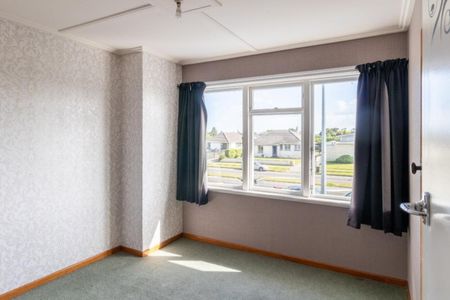 Spacious 3 bedroom unit in Glengarry - Photo 2