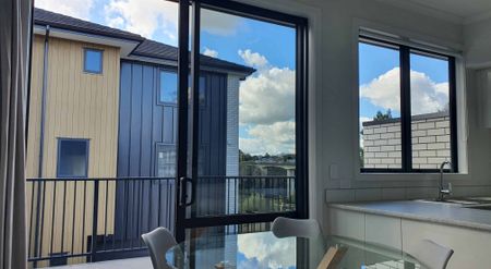 7/1152 Victoria Street - Photo 3