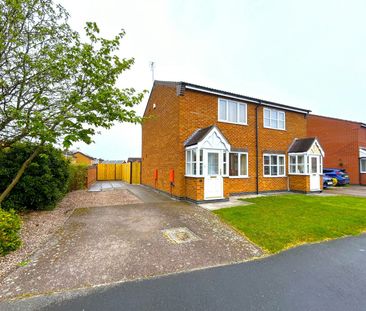 Semi-detached house to rent on - Photo 2