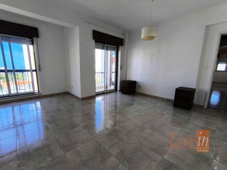 Apartamento T2 em Lisboa - Photo 2