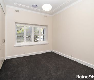 FULLY RENOVATED CENTRAL HOME - Photo 6