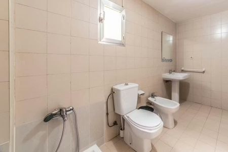 Plaça del Dramaturg Faust Hdez. Casajuana, Valencia, Valencian Community 46003 - Photo 2