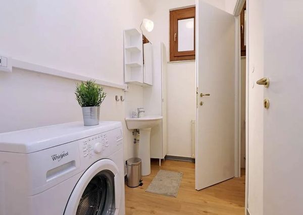 Via dei Giornalisti, Rome, Lazio 00135