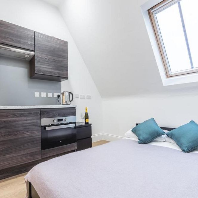 Studio to rent - Photo 1