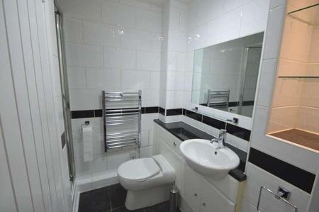 Ottershaw, KT16 - Photo 5