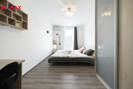 Pronájem bytu 2+1 v osobním vlastnictví 65 m², Plzeň - Фото 5
