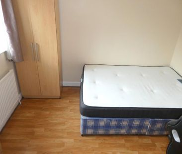 7 bedroom semi-detached house to rent - Photo 5