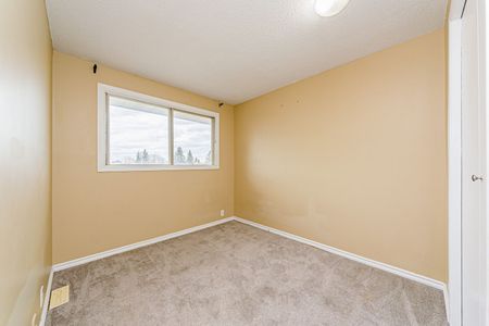 344 Aboyne Place Northeast, Calgary - Photo 4