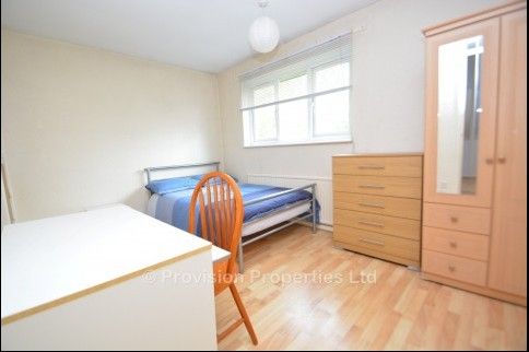 2 Bedroom House, City Centre, Leeds University - Photo 1