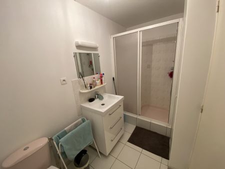 Location Appartement 1 pièce 27m² ANGERS 49100 - Photo 4