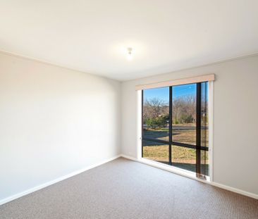 Light filled family home - Photo 1