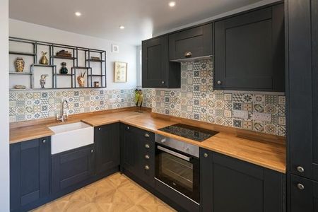 1 bedroom ground floor flat to rent - Photo 3