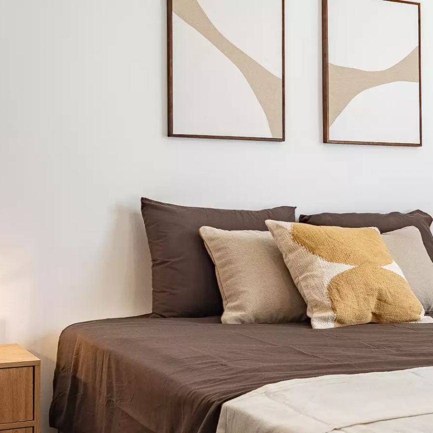 Room in a shared 3-bedroom apartment for rent in La Sagrada Família. - Photo 1