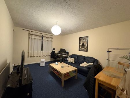 2 bedroom apartment to rent - Photo 2