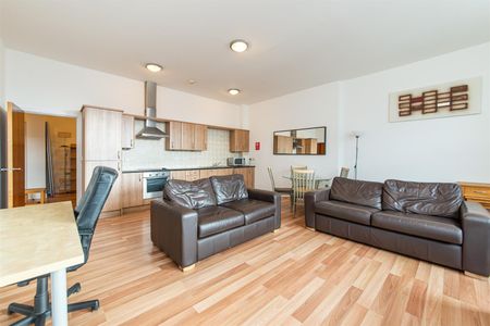 City Apartments, Northumberland Street, Newcastle Upon Tyne - Photo 2