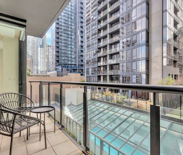 STYLISH SOUTHBANK LIVING WITH BALCONY, POOL & SECURE PARKING - Photo 5