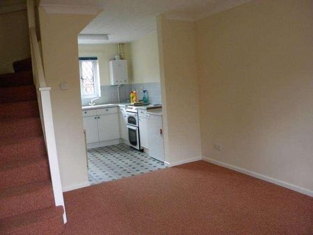 Falcon Fields, Tadley, RG26 - Photo 5