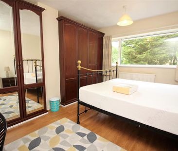 4 bedroom terraced house to rent - Photo 5