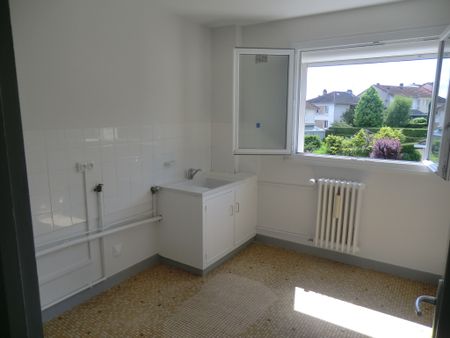 Location Appartement 4 pièces 74m² LIMOGES 87000 - Photo 3