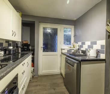 3 bedroom terraced house to rent - Photo 6