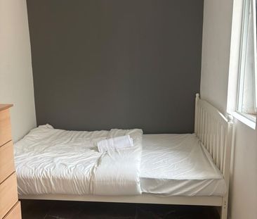 Room in a Shared Flat, Rickthorne Road, N19 - Photo 3