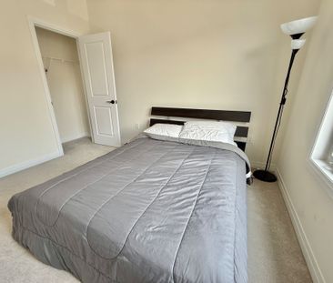 For Lease - 180 De La Roche Drive, Vaughan, Ontario - Photo 3