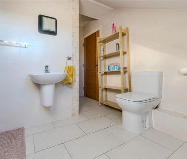 2 bedroom house to rent - Photo 4