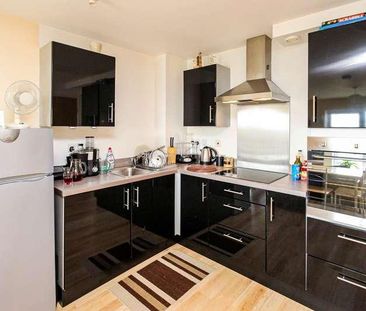 Flixton Road, Urmston, Manchester, M41 - Photo 3