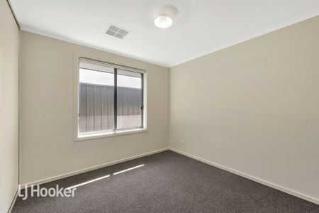 Brand New Living - Photo 2