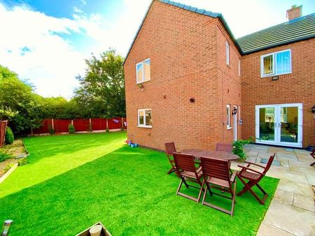 Mabbs Close, Worcester, WR4 - Photo 3