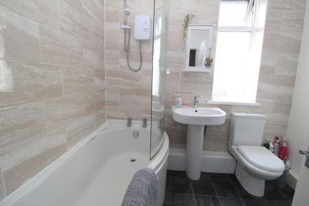 Castleside Road, Denton Burn, Newcastle upon Tyne, Tyne and Wear, NE15 7DR - Photo 5