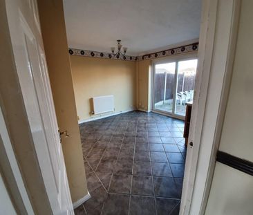 Hobart Close, Chelmsford - Photo 2