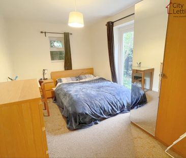 2 Bedroom Flat - Photo 3