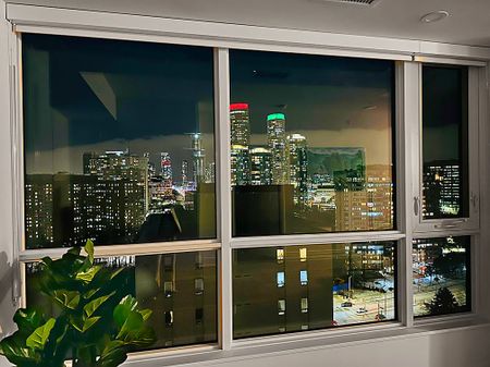 For Lease - 202 Burnhamthorpe Road Unit# 2007W, Mississauga, Ontario - Photo 3