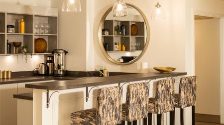 Clinton Lodge, 1b Queen Elizabeth Avenue, Lymington, SO41 9HN - Photo 4