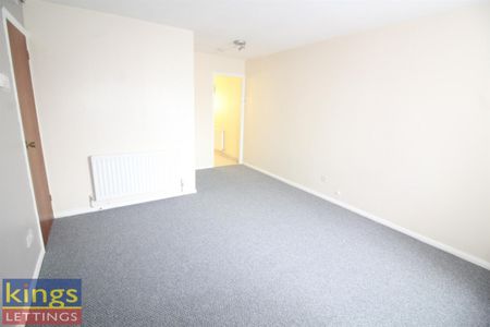 1 Bedroom Maisonette To Let - Photo 4