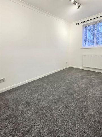 3 bedroom property to rent - Photo 4