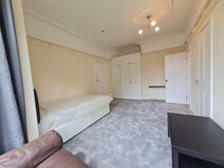 Studio to rent - Photo 3