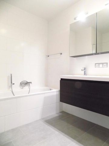 Stijlvol en modern appartement omringd door groen - Foto 5