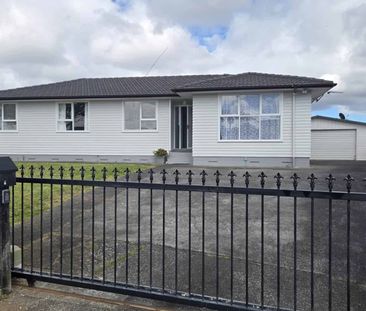 Comfortable & Secure 4-Bedroom Family Home - Photo 5