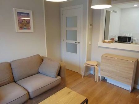 Calle de Samaniego, Madrid, Community of Madrid 28022 - Photo 5