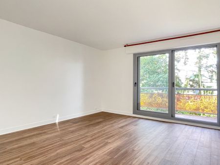 Location Appartement Rosny-sous-Bois (93110) Général Leclerc - Photo 3