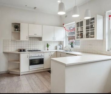 4-bedroom shared house / townhouse, Swinburne Ave - Photo 2