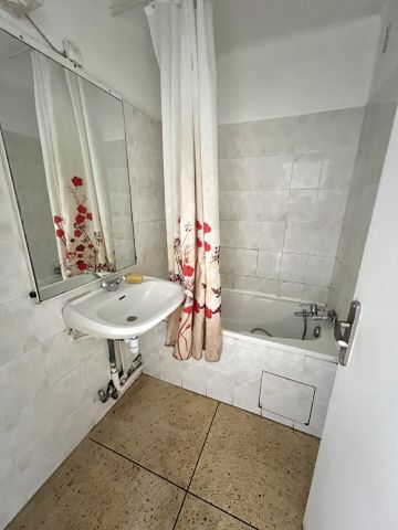 Appartement 3 pièces 55m2 MARSEILLE 13EME 774 euros - Photo 5