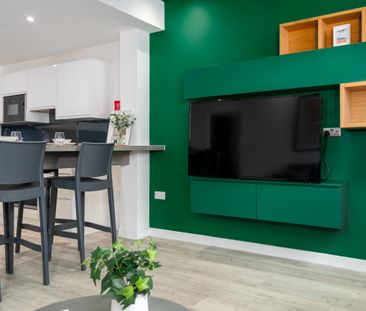 Park Street Room 1 - Photo 2