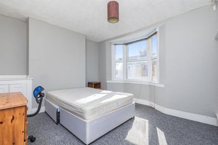 4 bedroom house share to rent - Photo 3