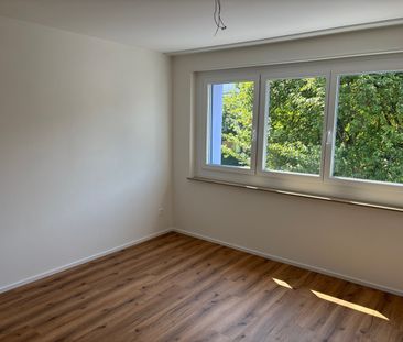 Erstvermietung von totalsanierter 3.5-Zimmer-Wohnung an zentraler L... - Photo 5